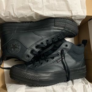 Men’s size 8 waterproof mid Converse Boot